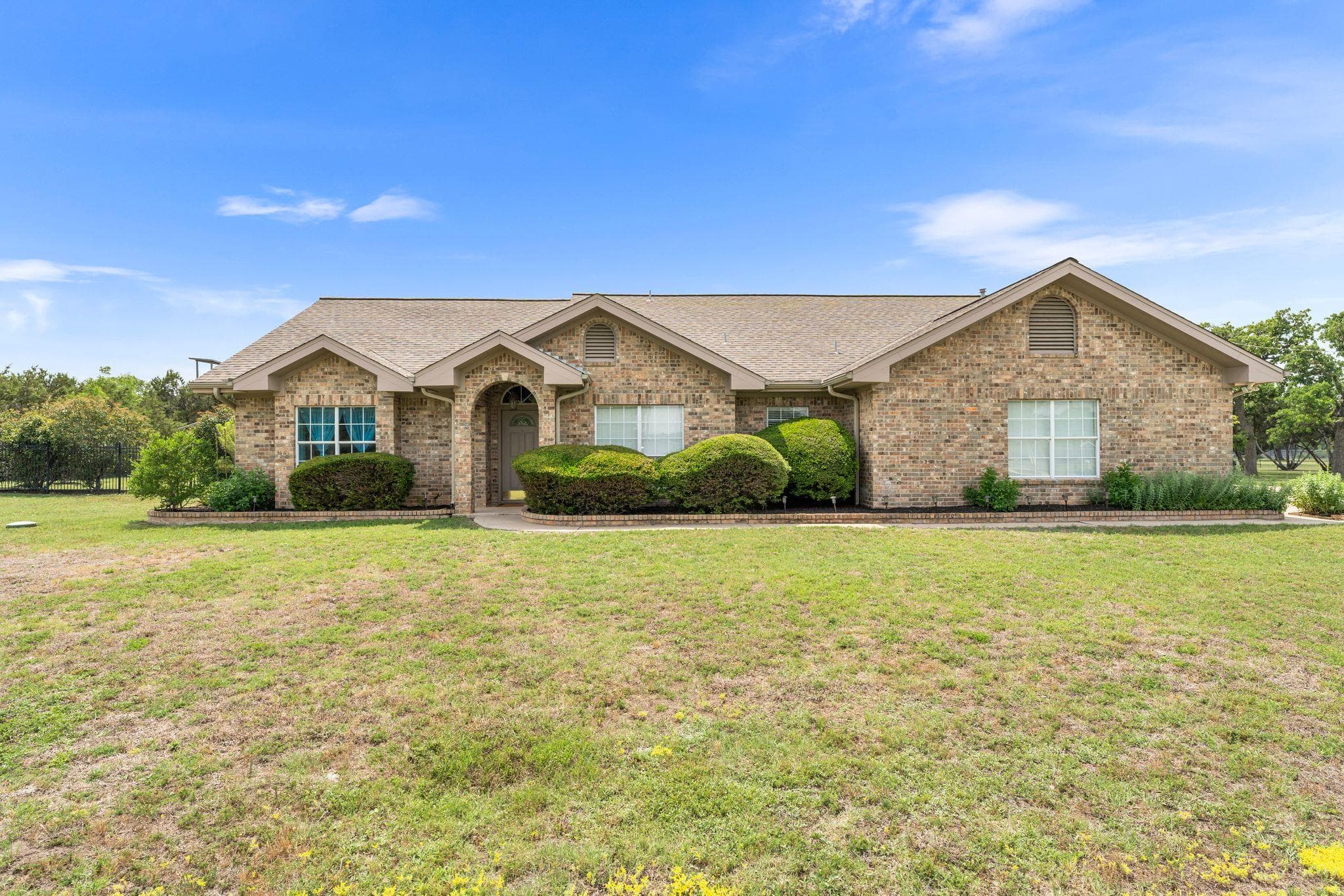 221  Breakaway Rd