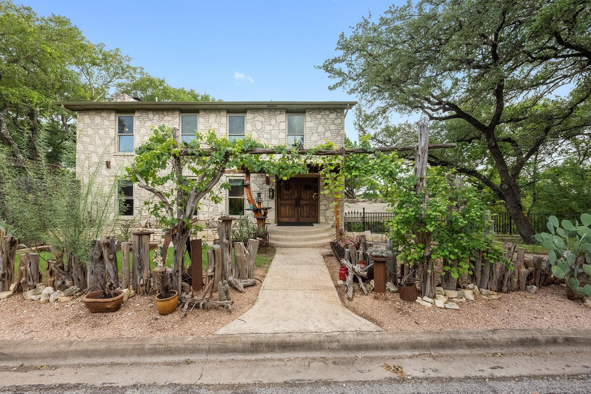 402  Bear Canyon Dr