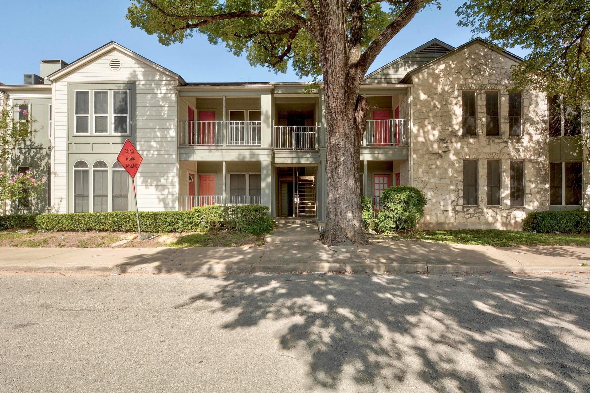 2529  Rio Grande St  #12