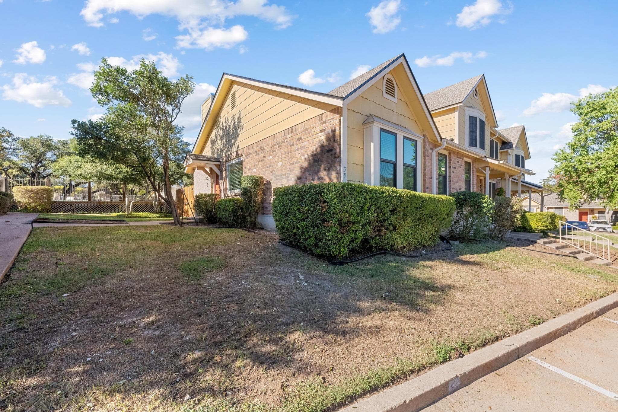 11901  Swearingen Dr  #39