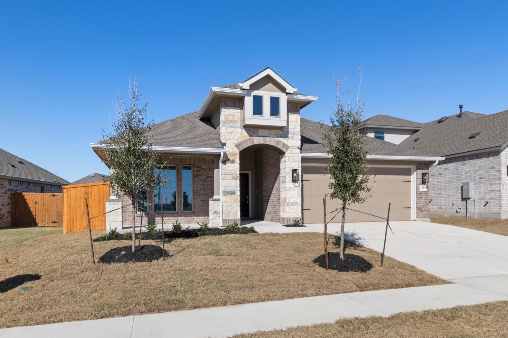 314  Bay Breeze Dr