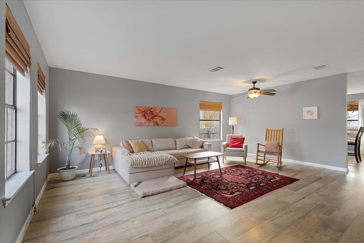1417  Deer Ledge Trl