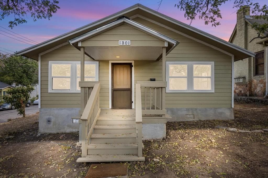 1801  Travis Heights Blvd