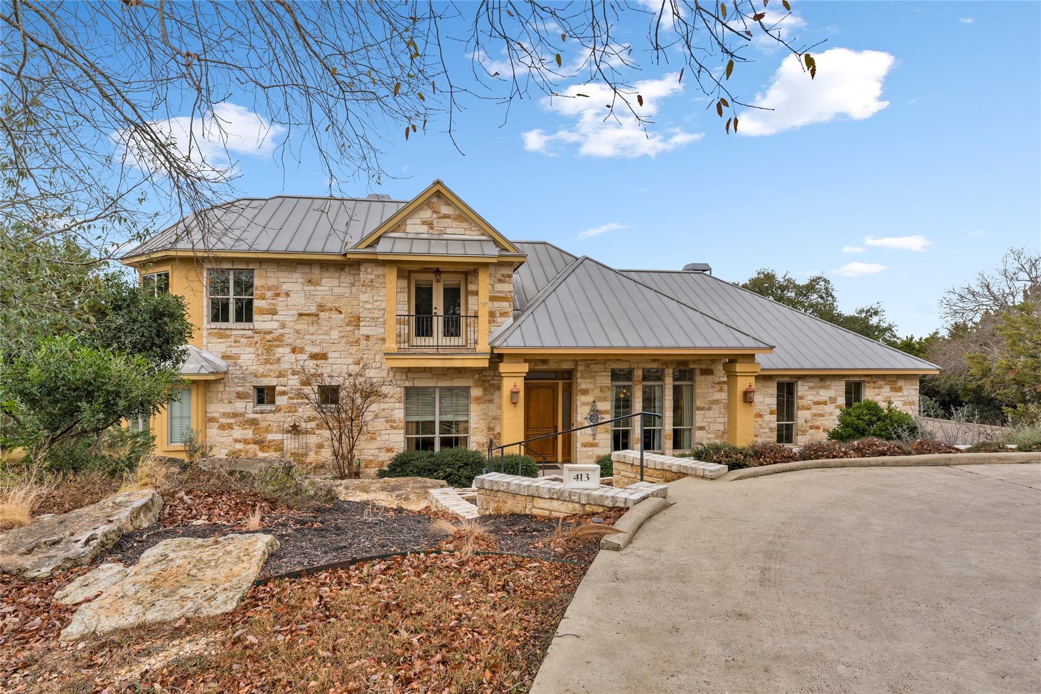 413  Rock House Dr