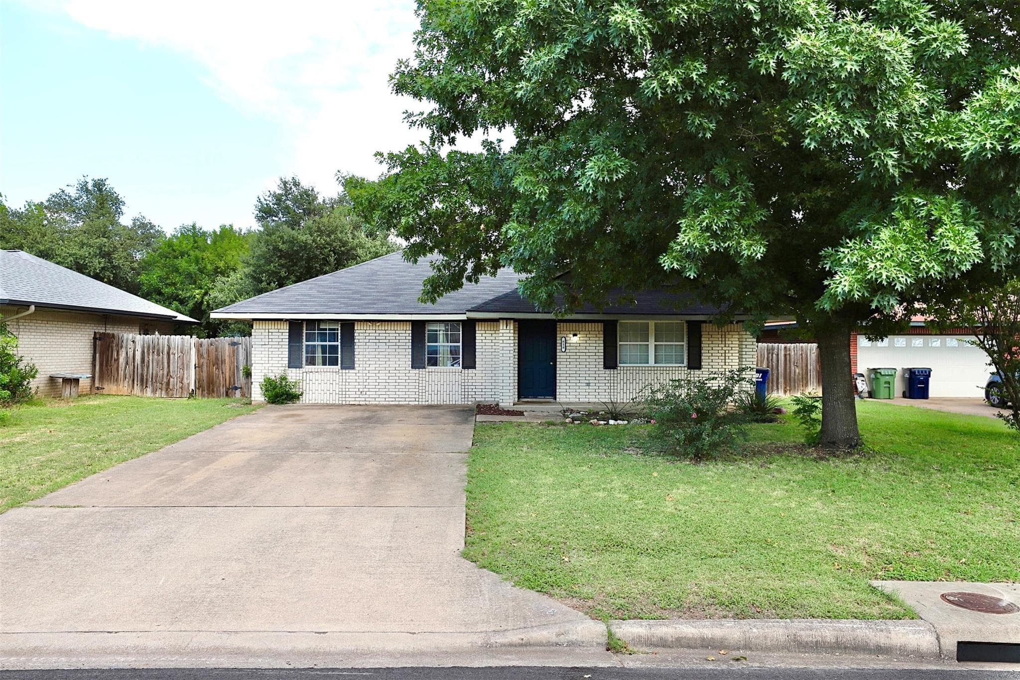618  Bentwood Dr