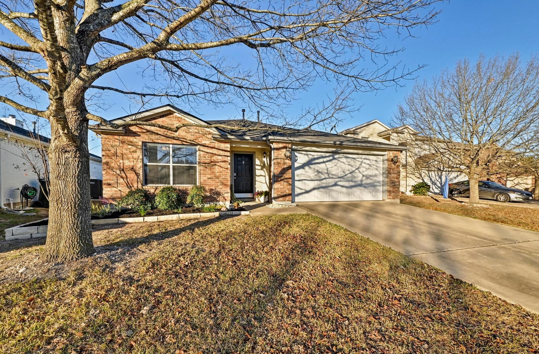 280  Spruce Dr