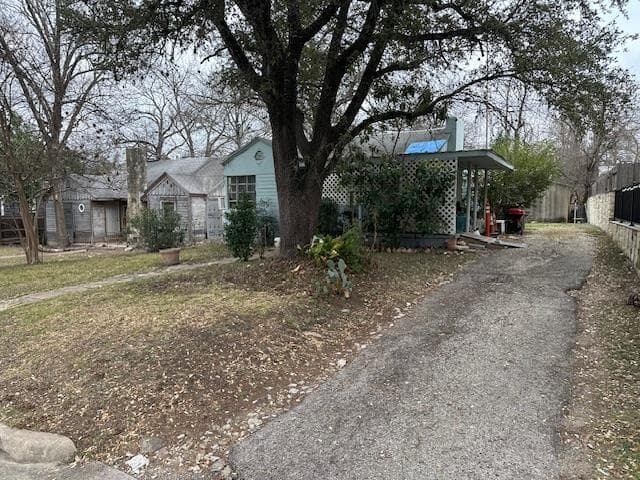 3311  Hollywood Ave