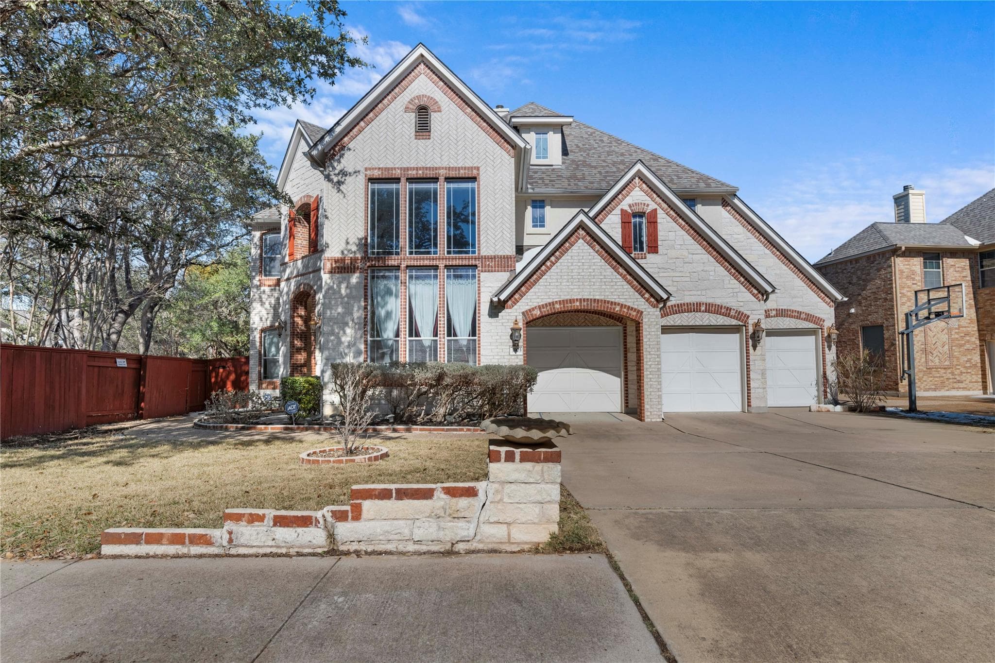 3903  Remington Rd