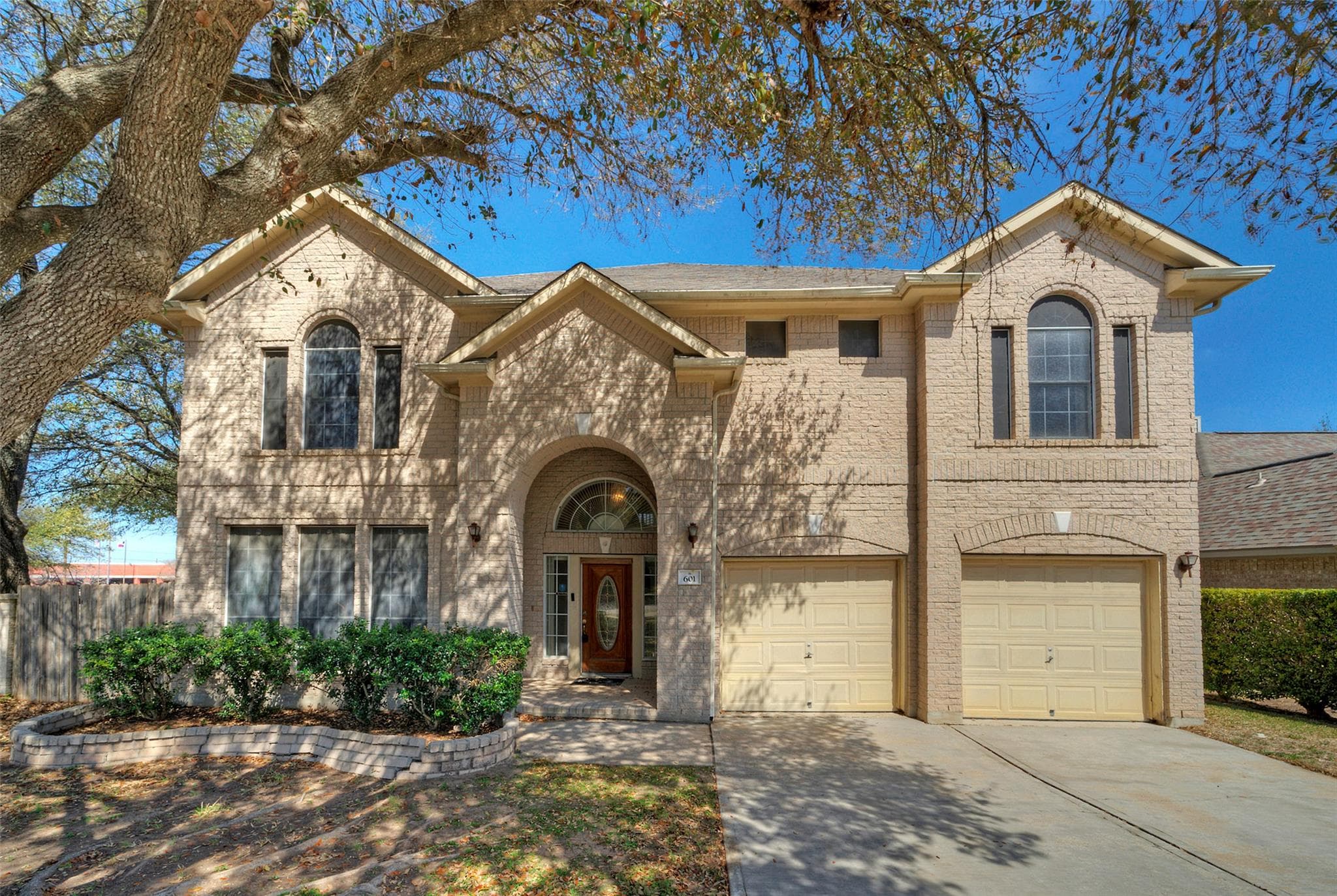 601  Indian Run Dr