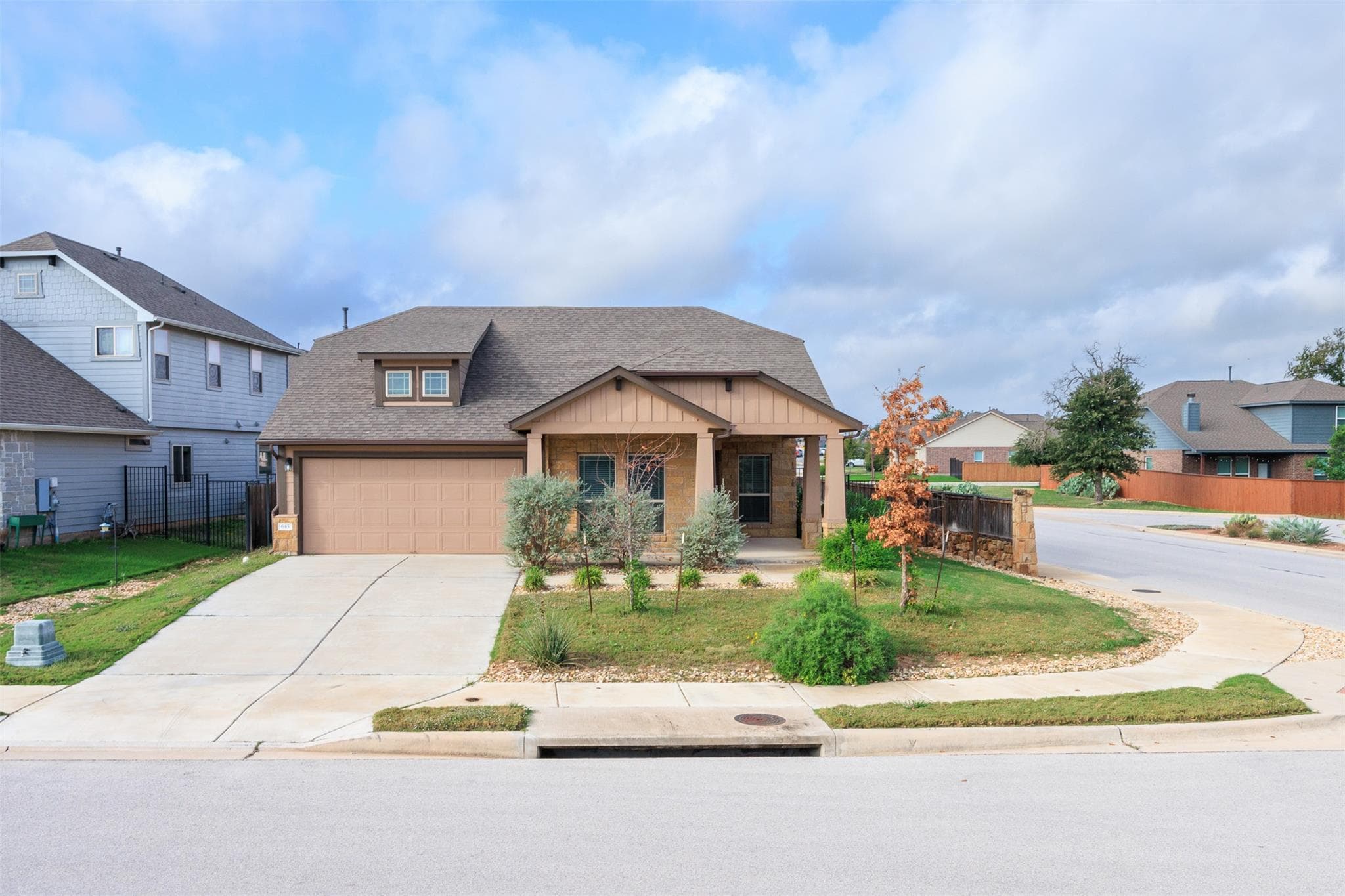 645  Cortona Ln