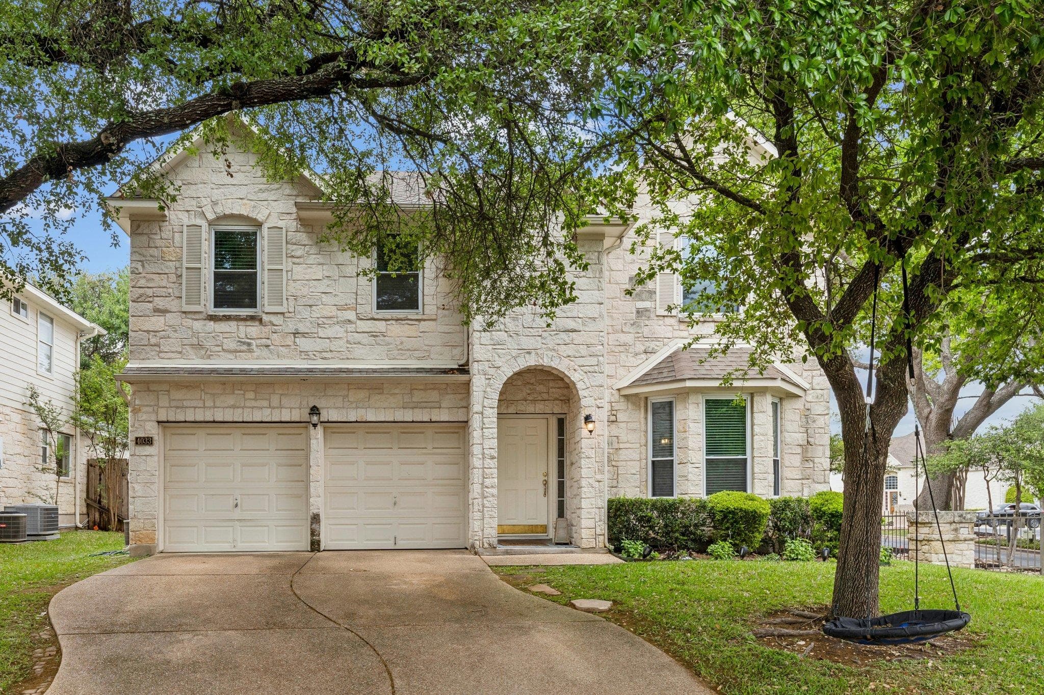 4033 Sable Oaks Dr