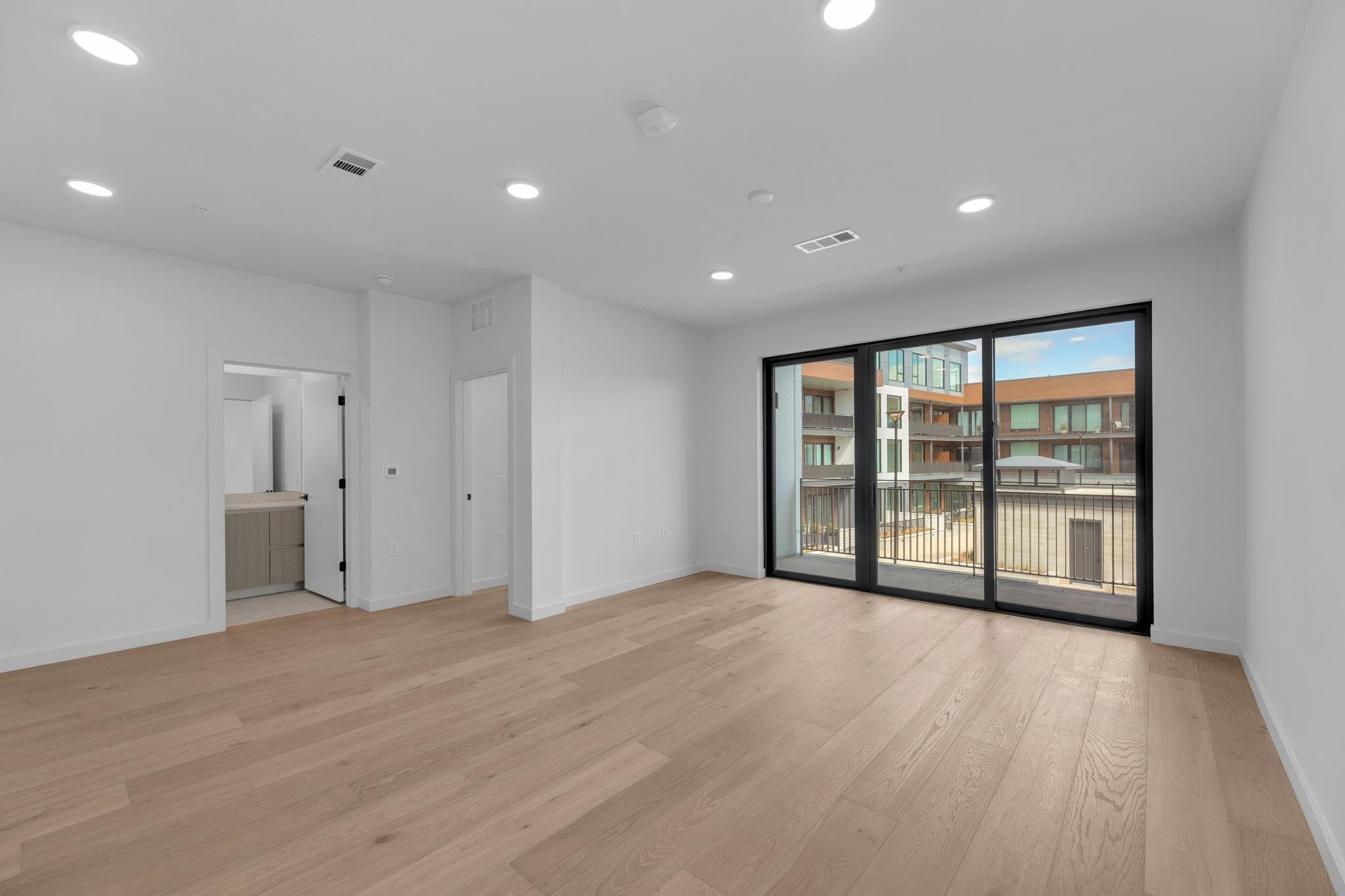 2209 S 1st St  #231