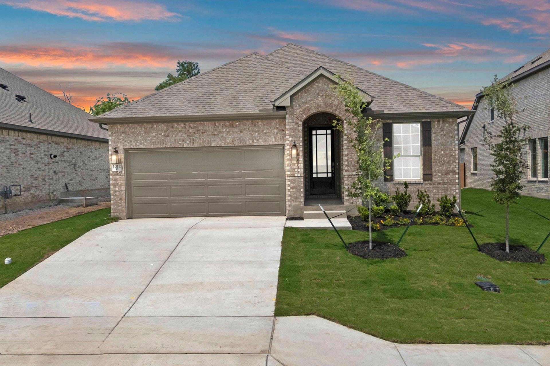 1012  Rollingwood Trl