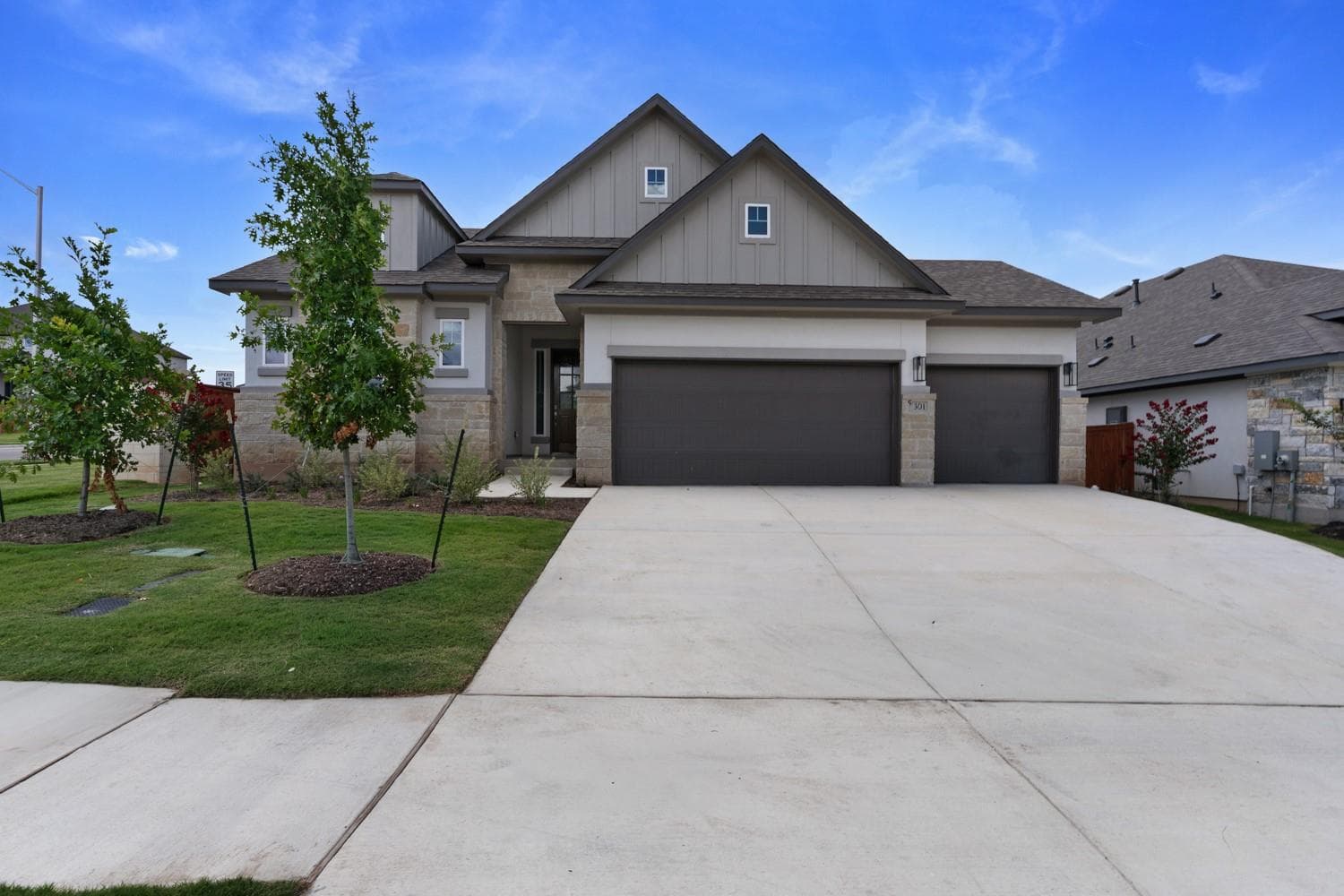 301  Oak Blossom Rd
