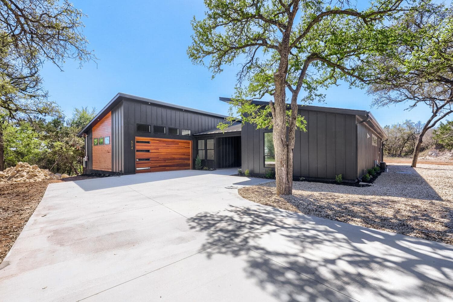 504  District Ln
