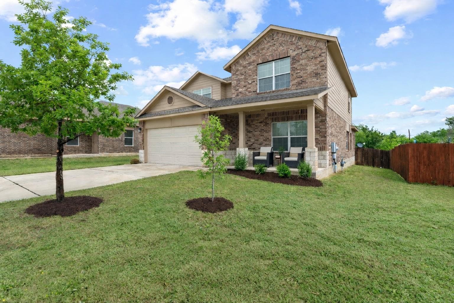 1402  Deodara Dr