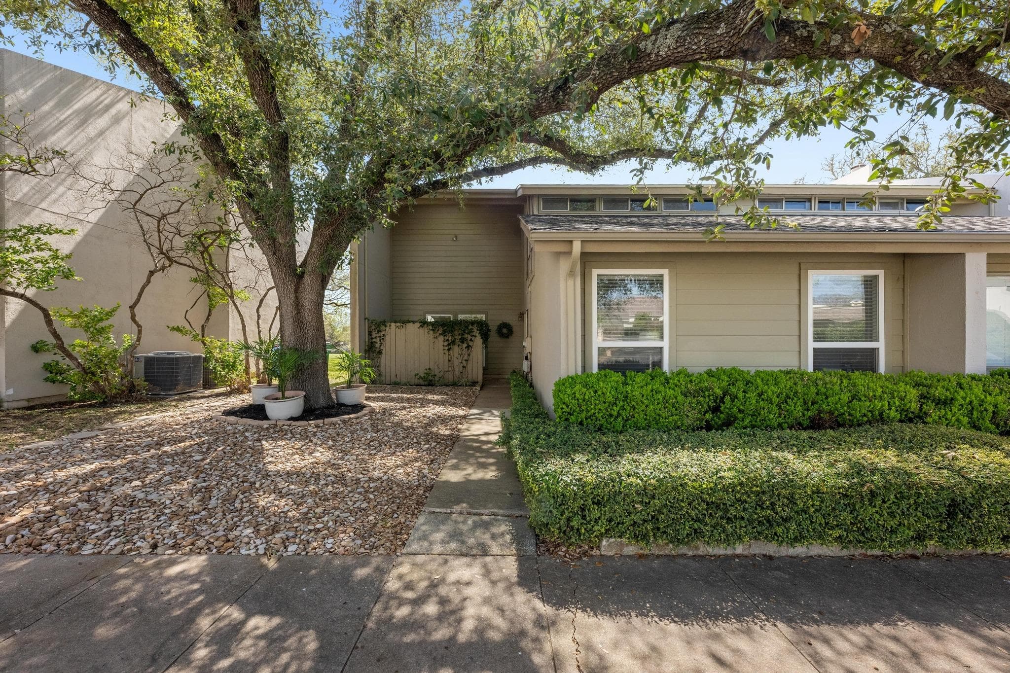100  Lido Cir  #B2