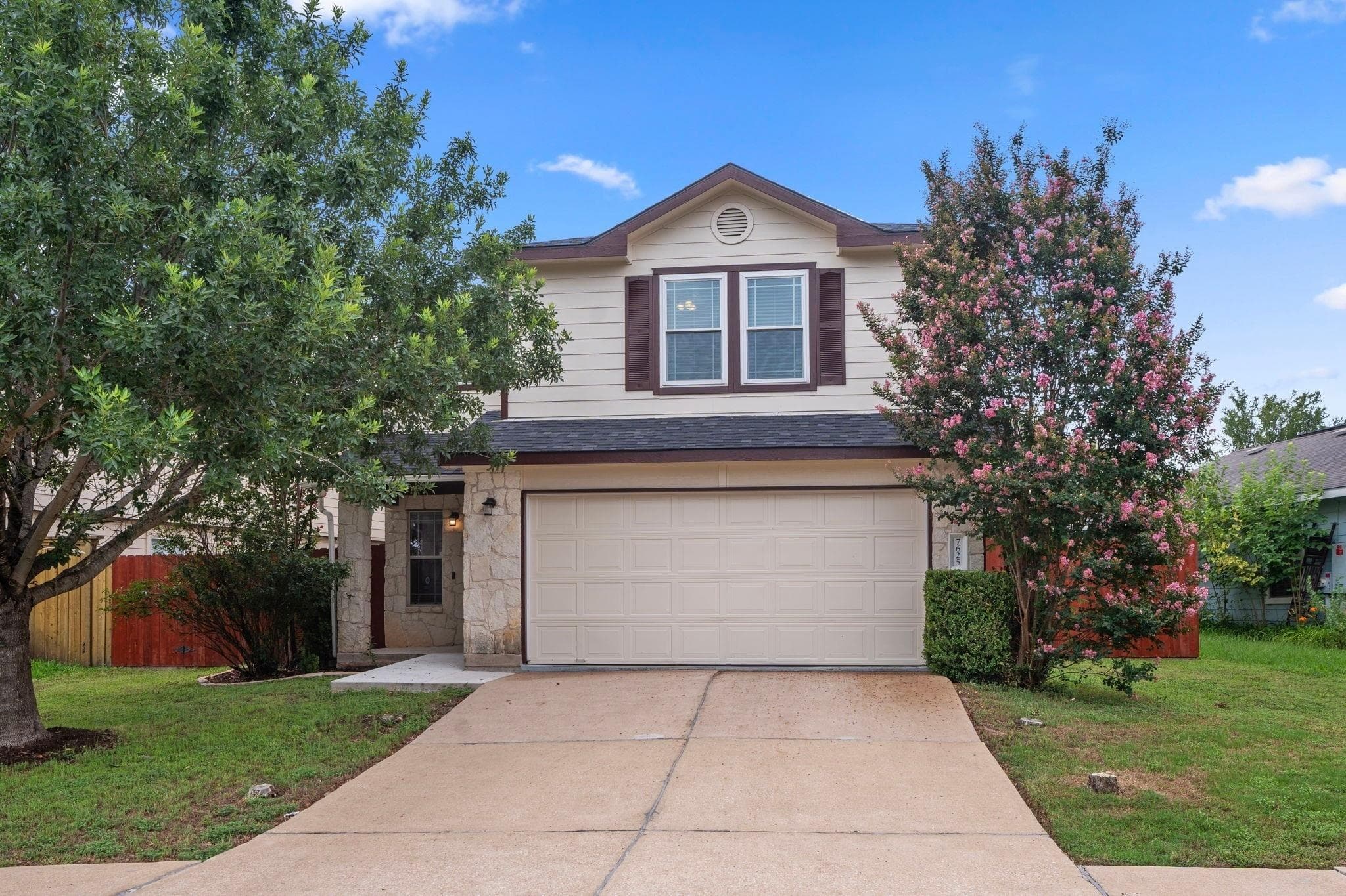 7625  Cayenne Ln