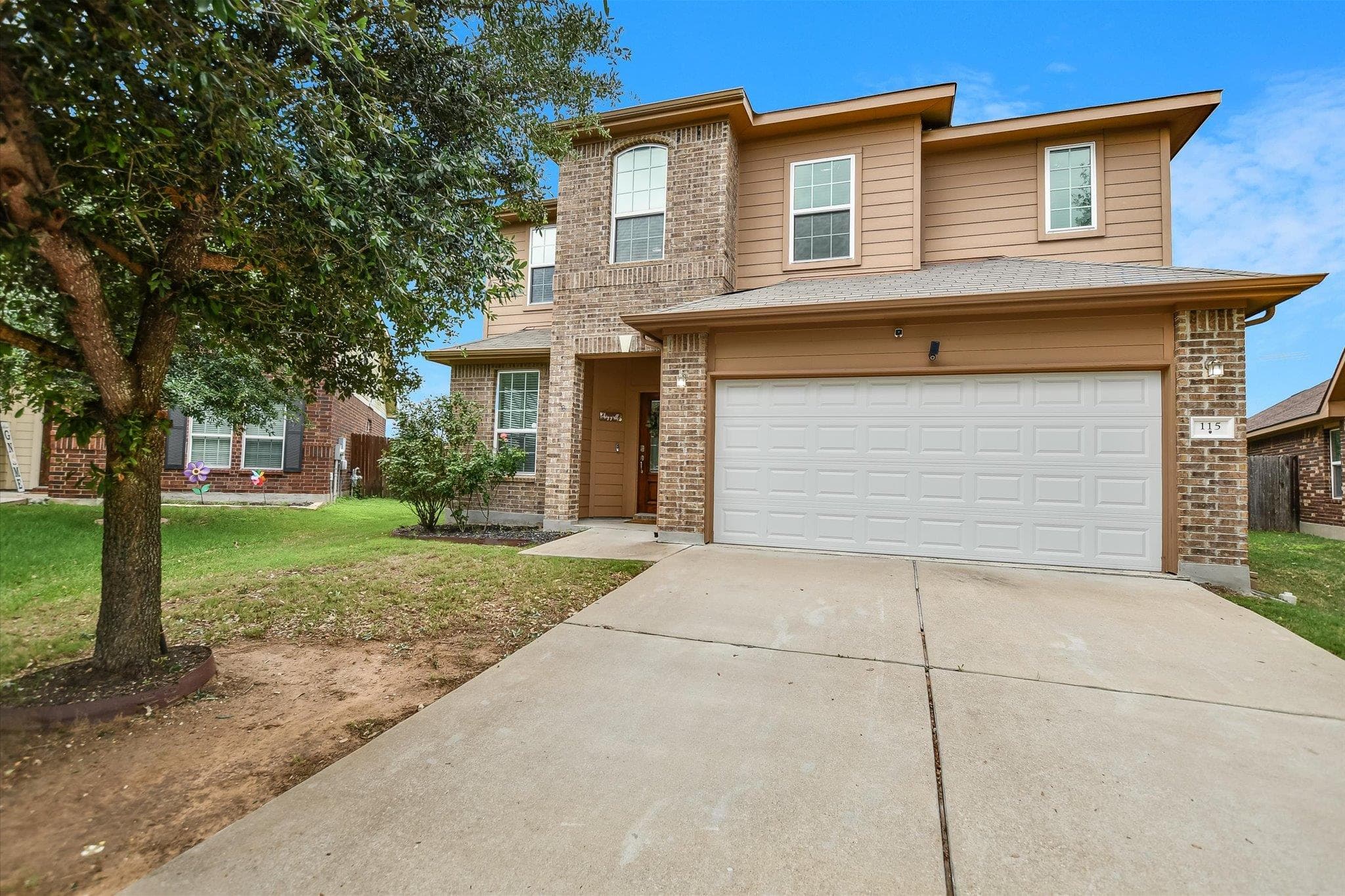 115  Mollie Dr