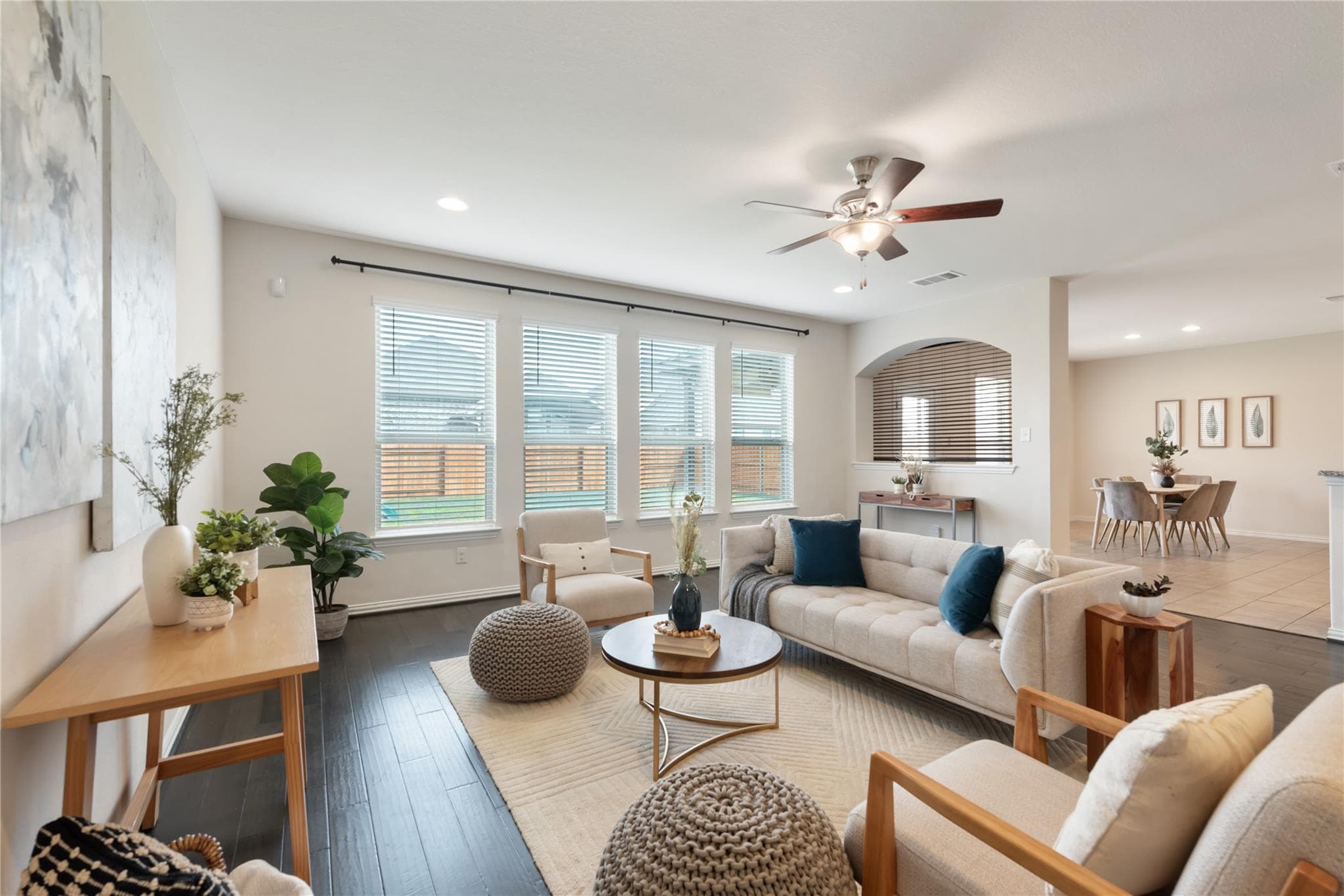 156  Banana St