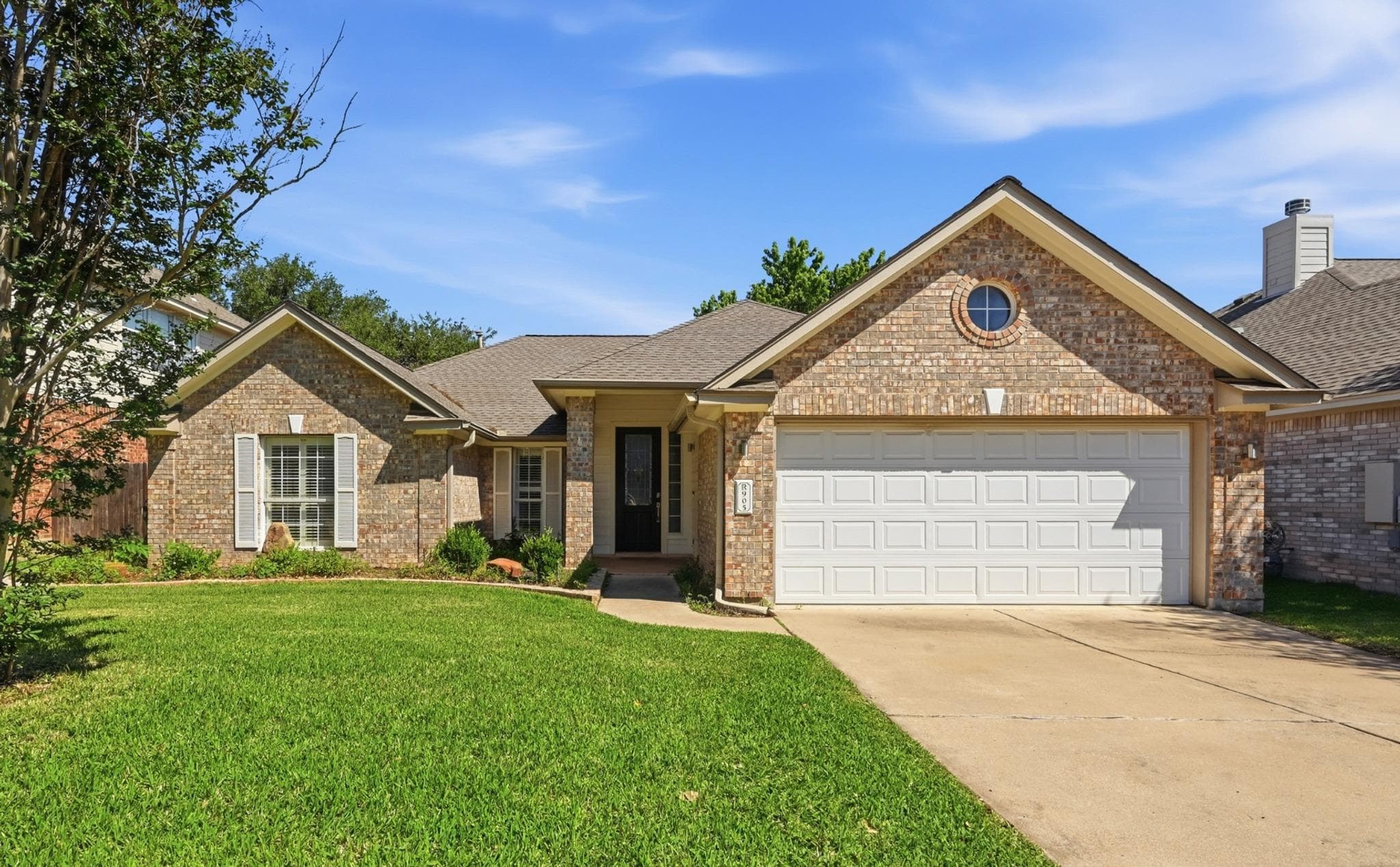 905  Hunters Creek Dr