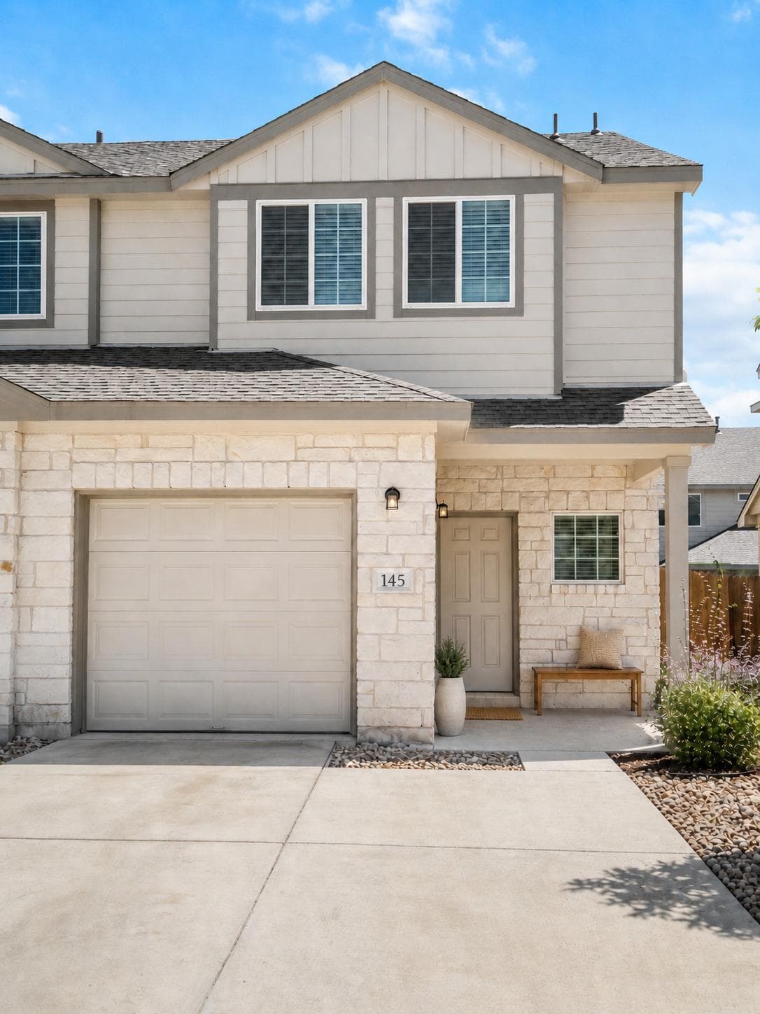 145  Yearling Way