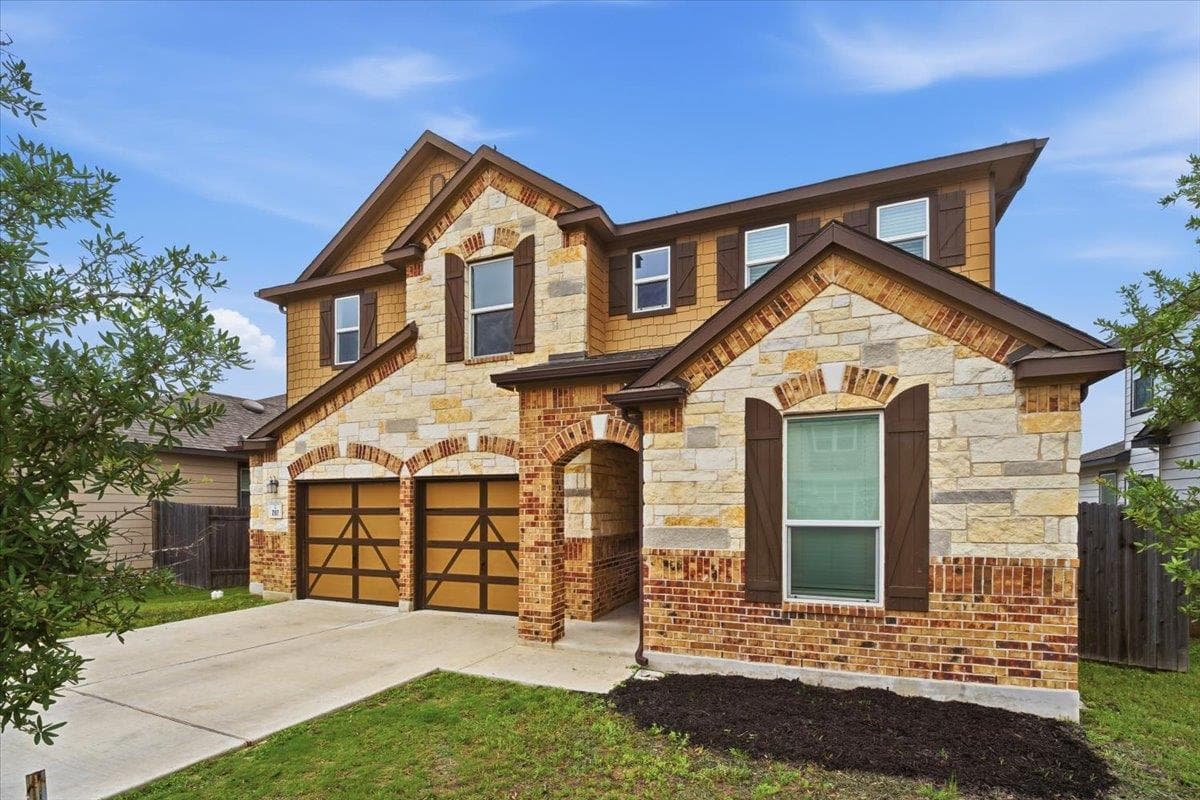 282  Crimson Ln