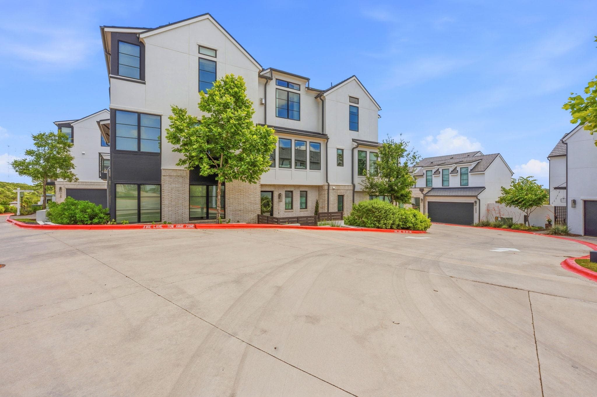 702  Ariana Ct