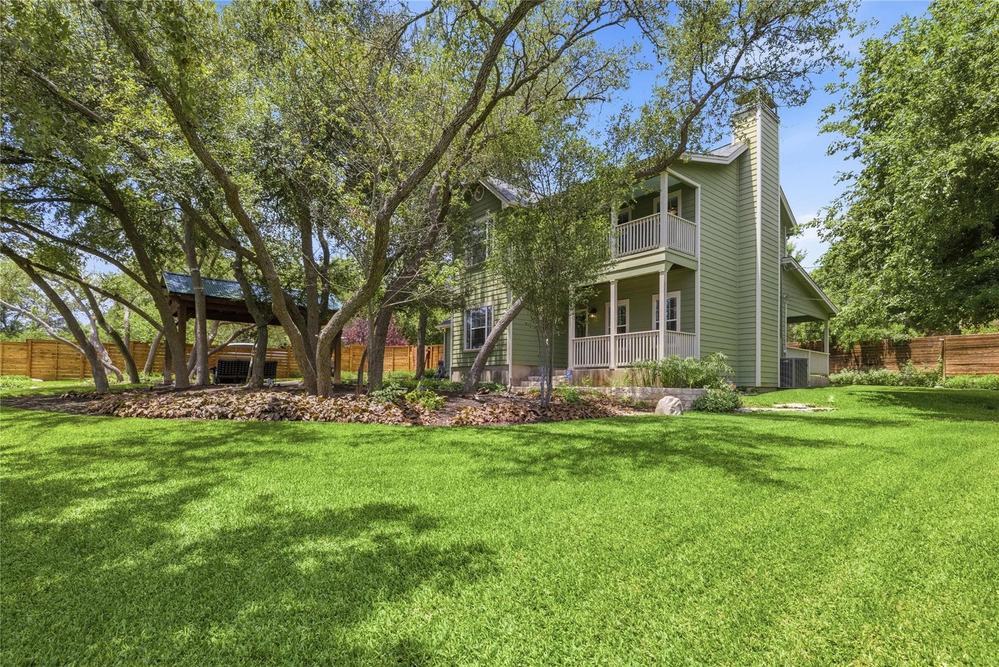 1204  ORLANDO Rd