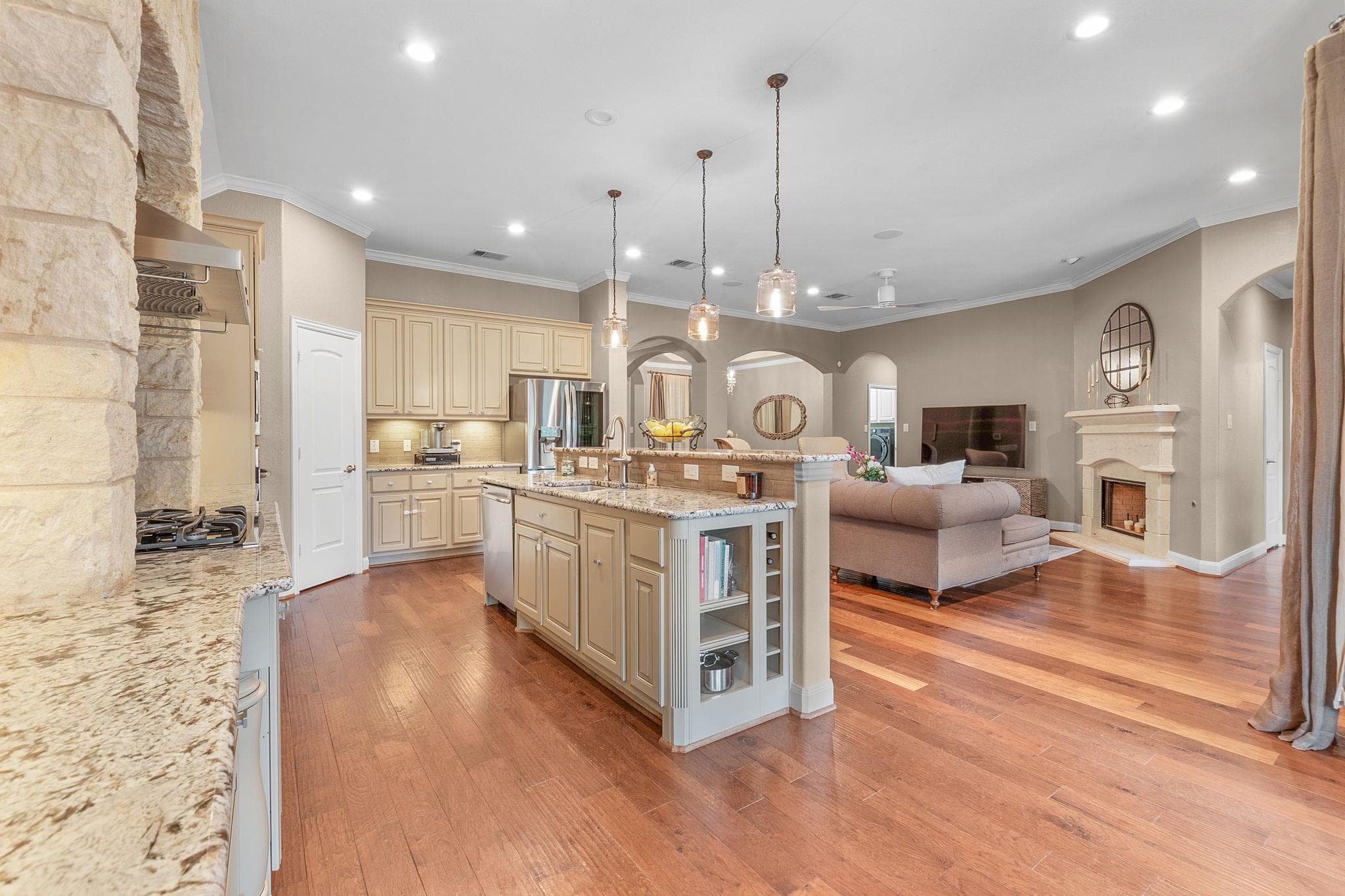 4507  Monterosa Ln