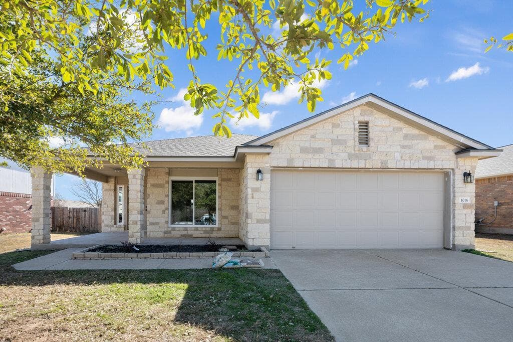 1016 Flanagan Dr