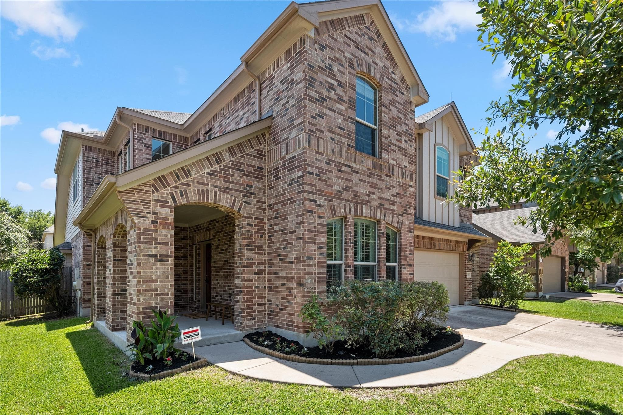 2693  Mirasol Loop