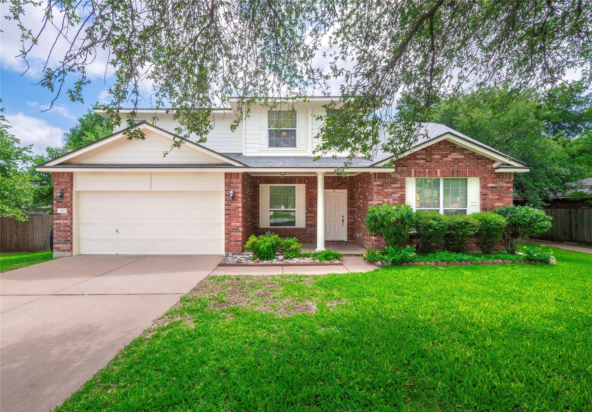 3213  Foothills Trl