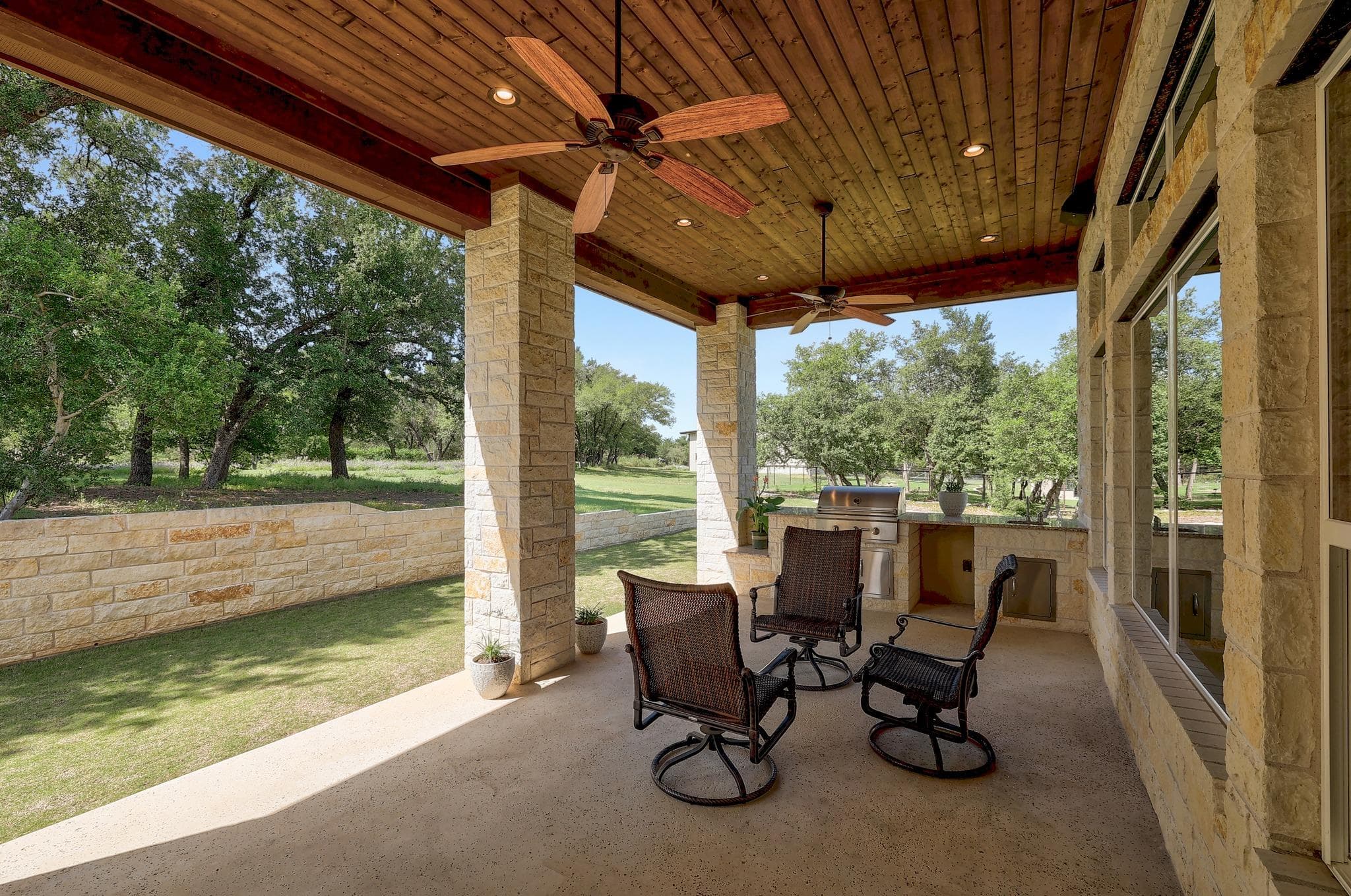 105  Arrowhead Rd