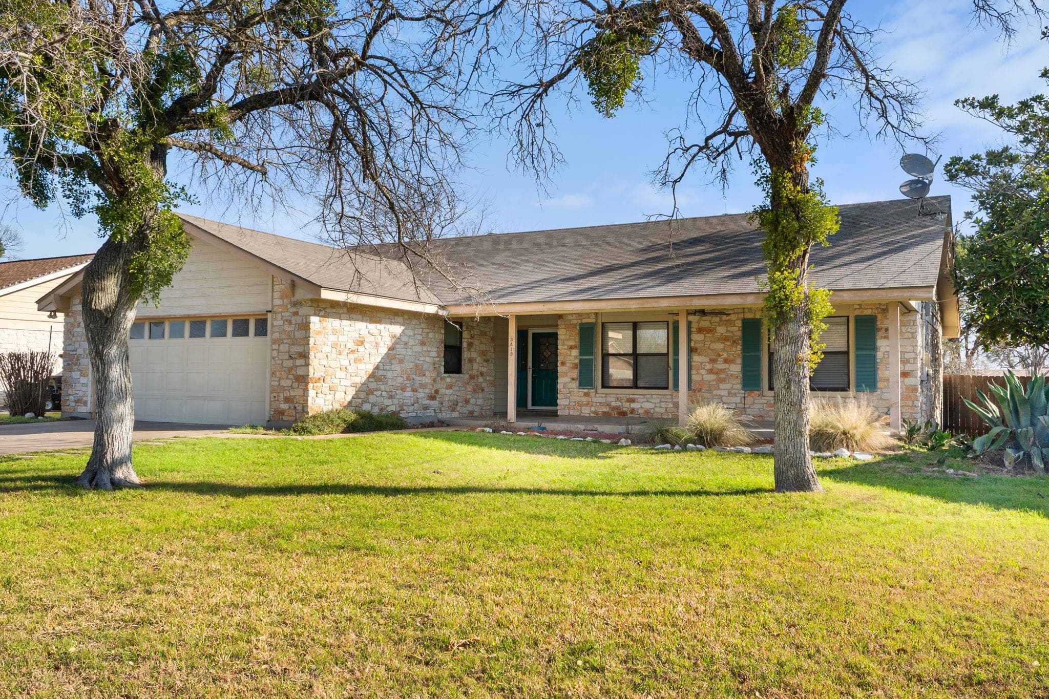3419 Bluebonnet Trl