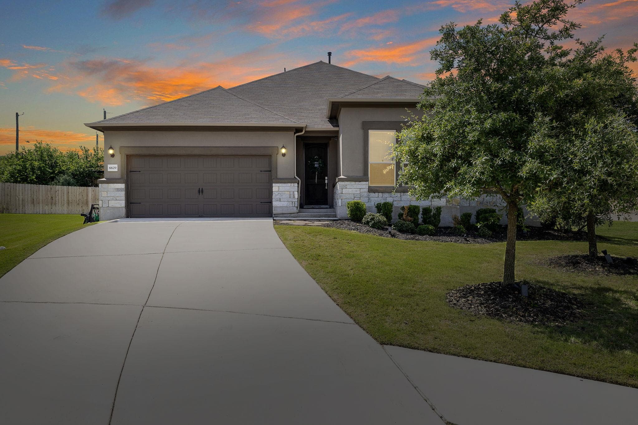6629  Casiano Cv