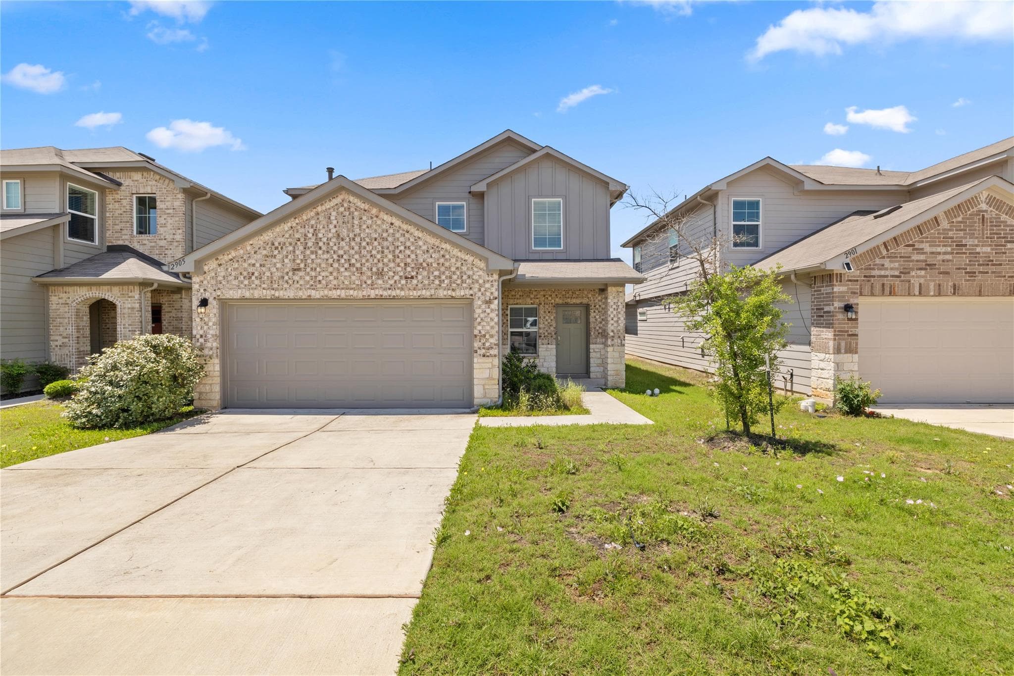 2905  Maryanne Ln