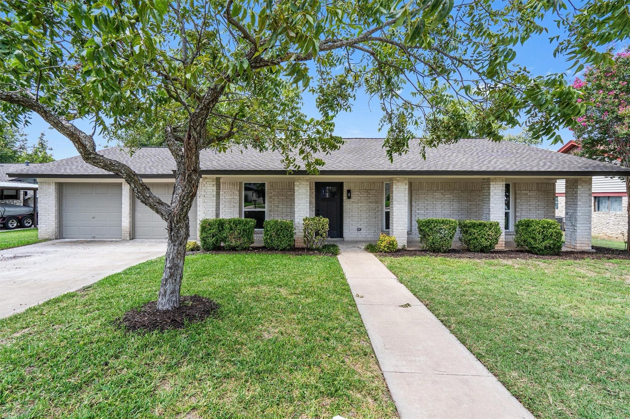 1700  Deep Wood Dr