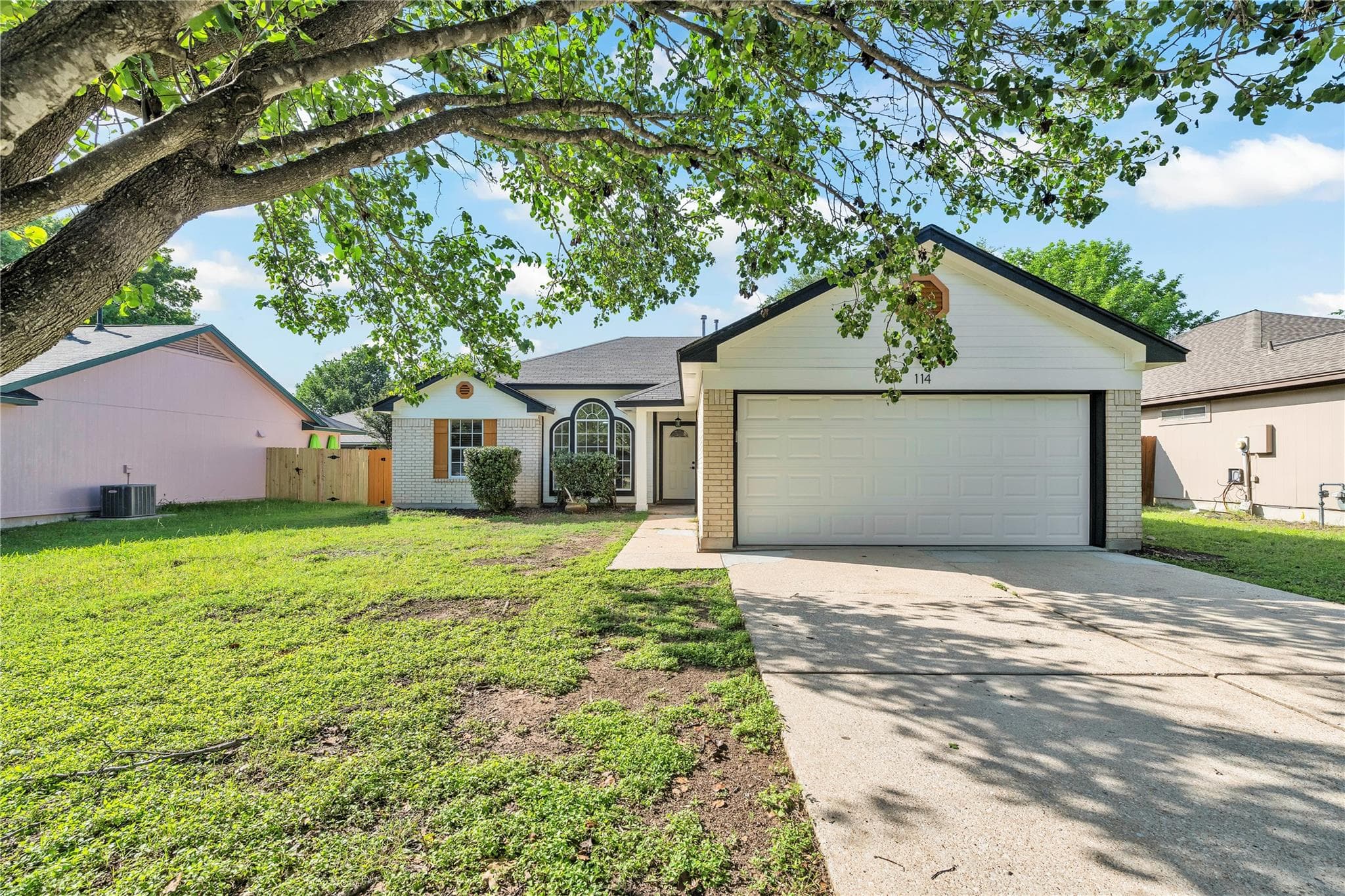 114  EVERGREEN Cir