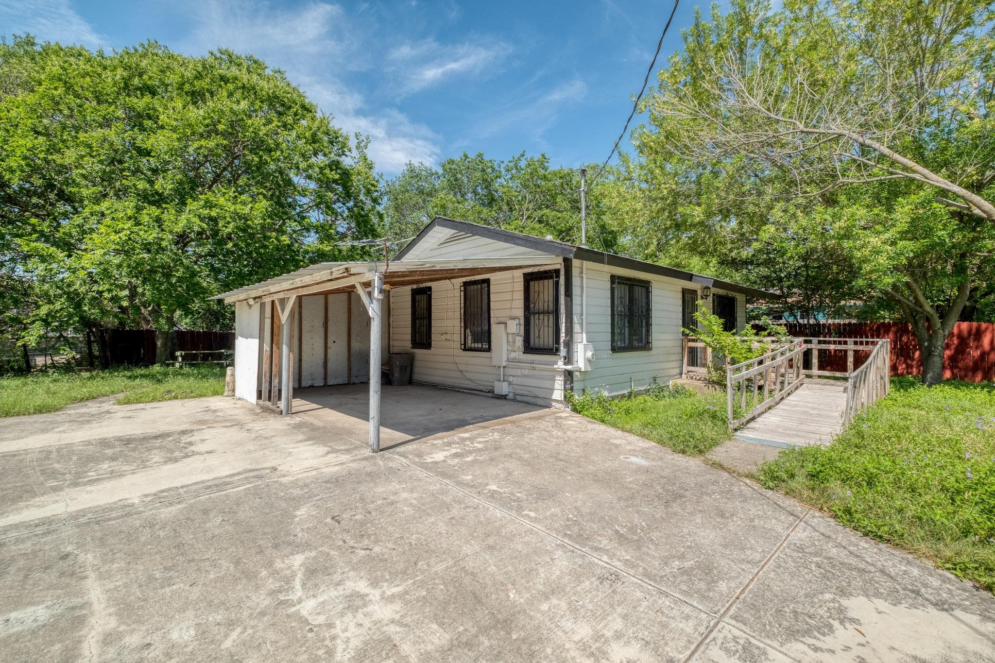 3509  Lyons Rd