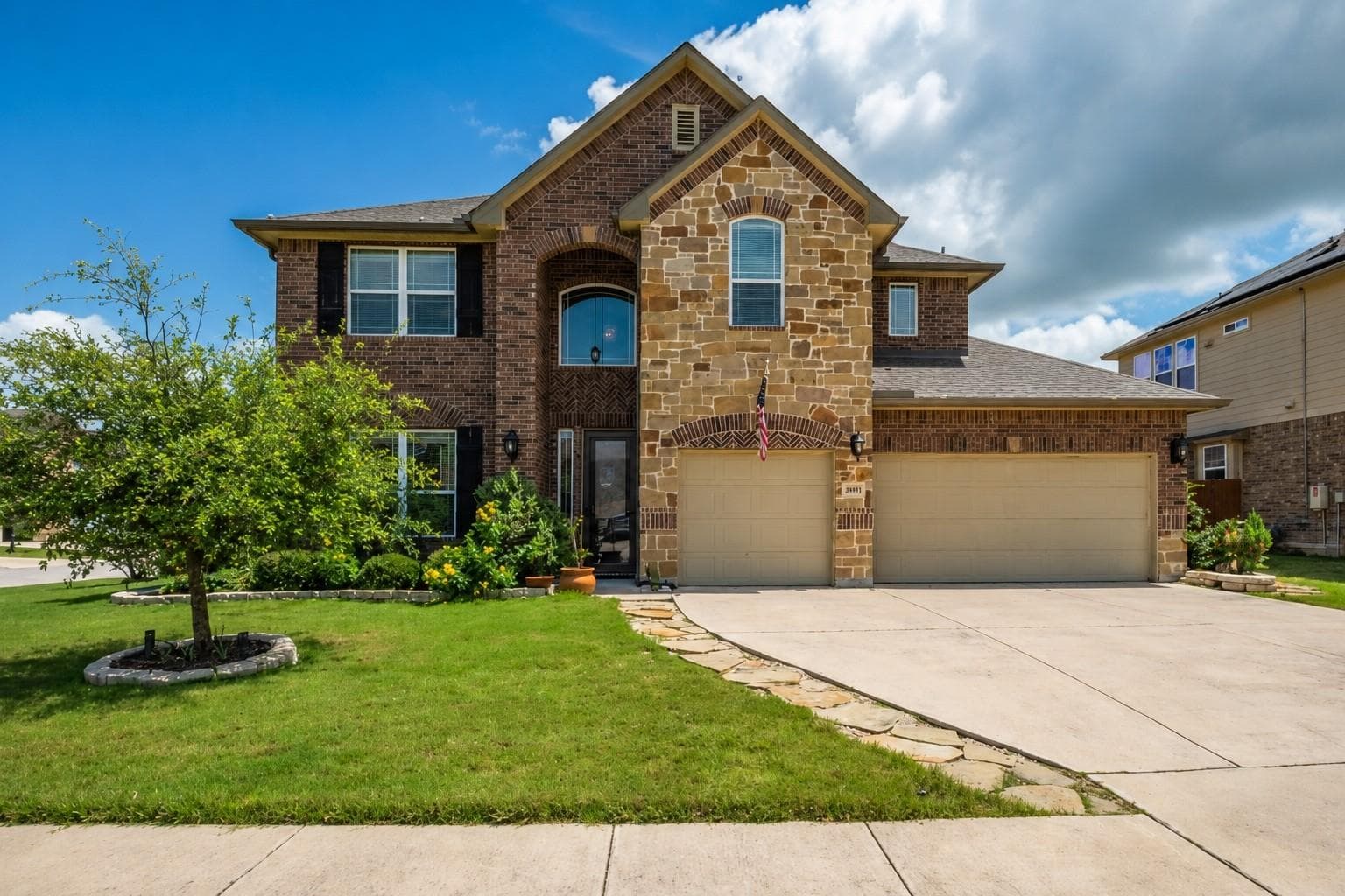 4100  Godwit Dr
