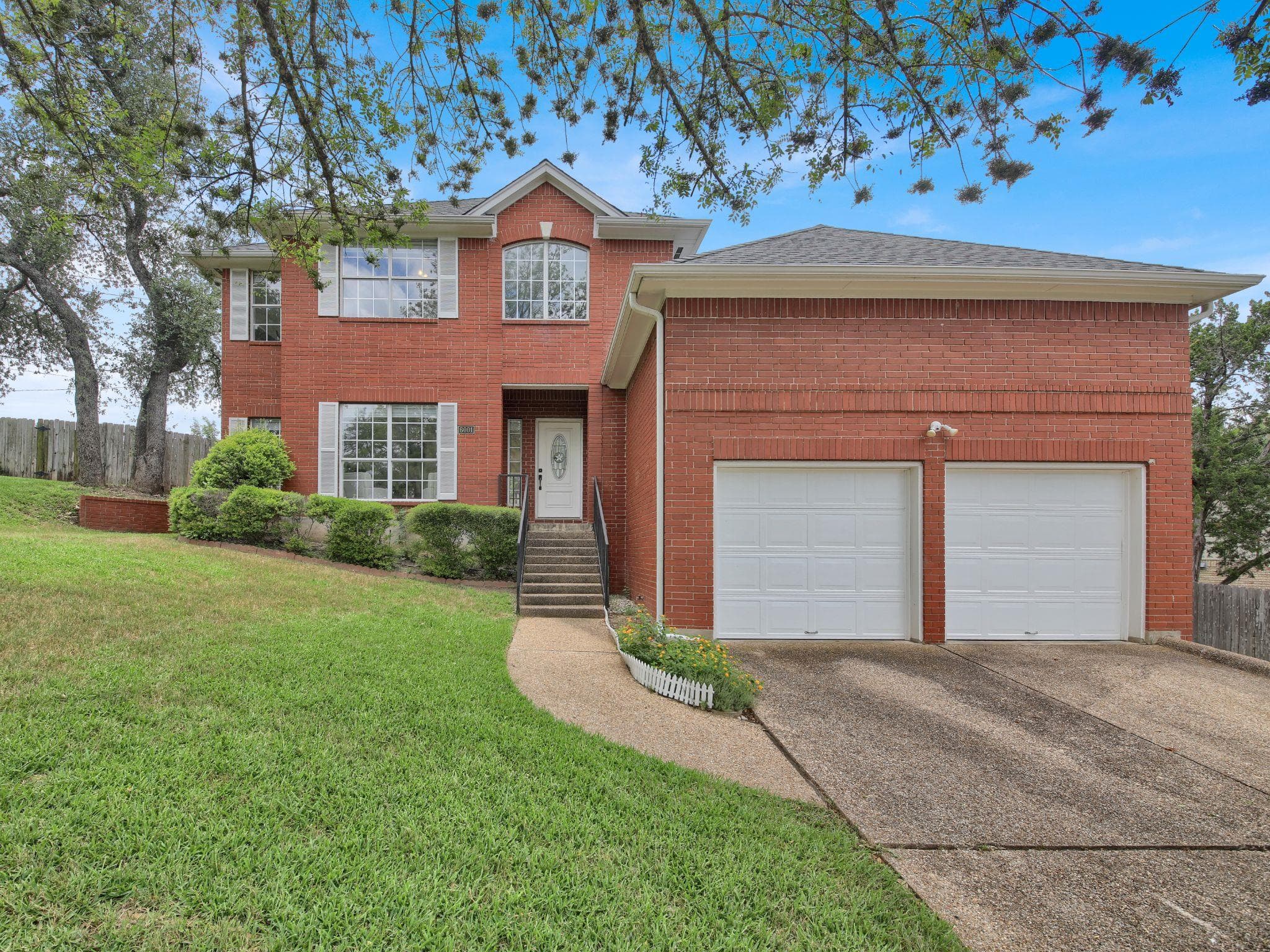 6001  Sierra Arbor Ct