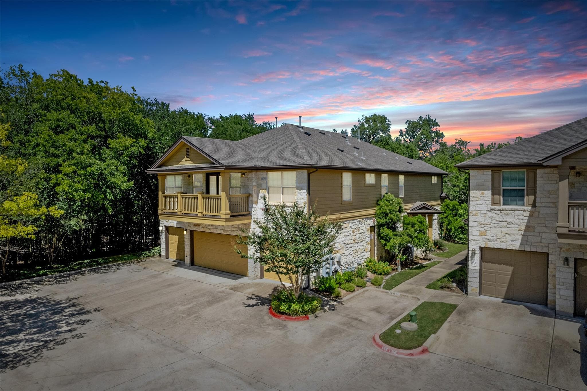 1310 W Parmer Ln  #2002