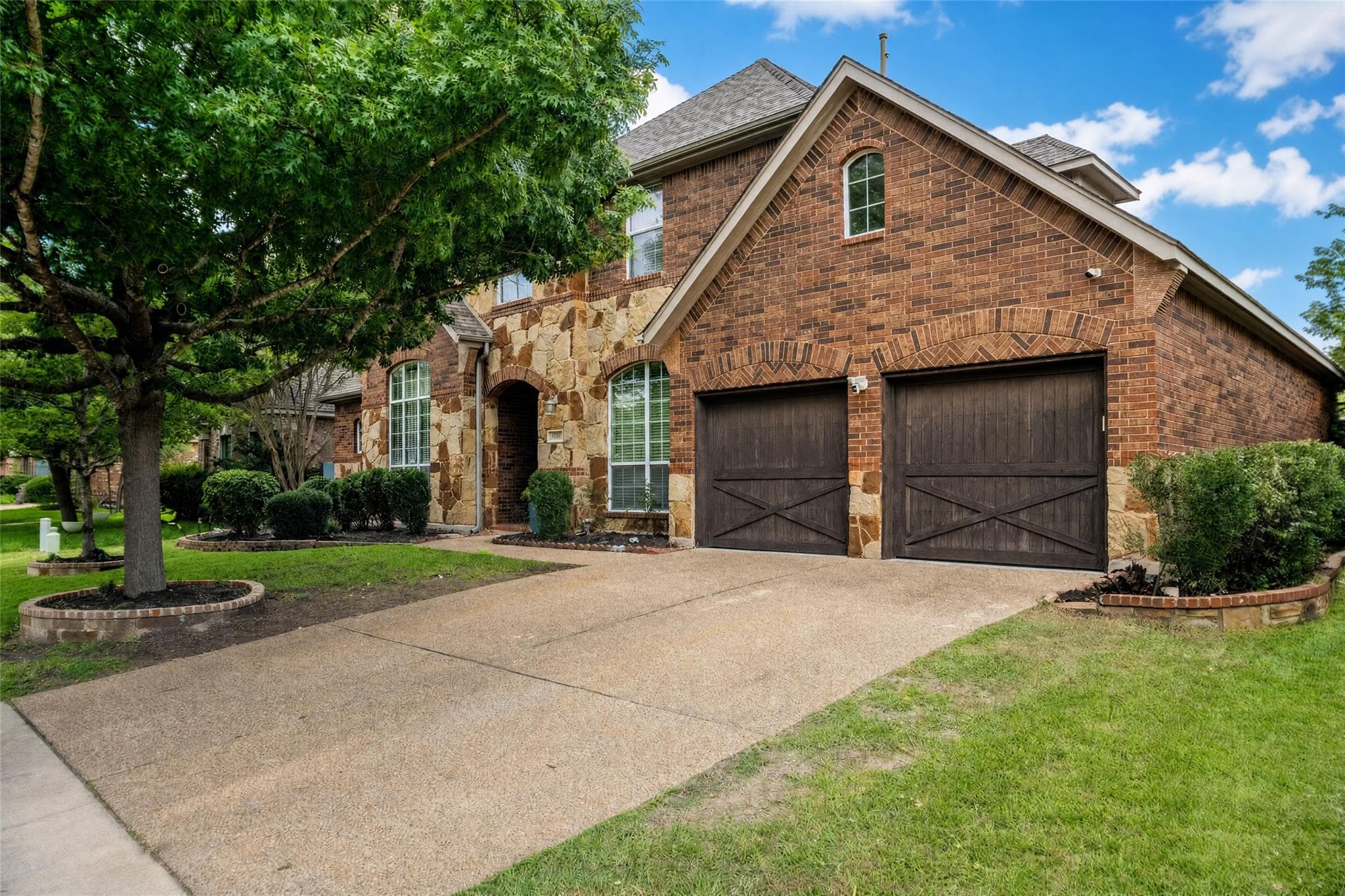 2260  Fernspring Dr