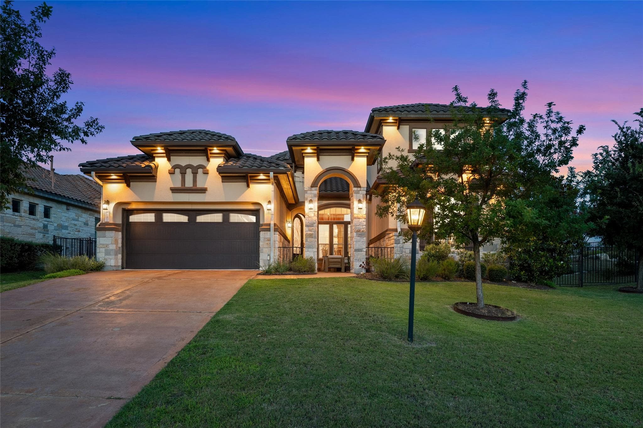 101  Antigua Way