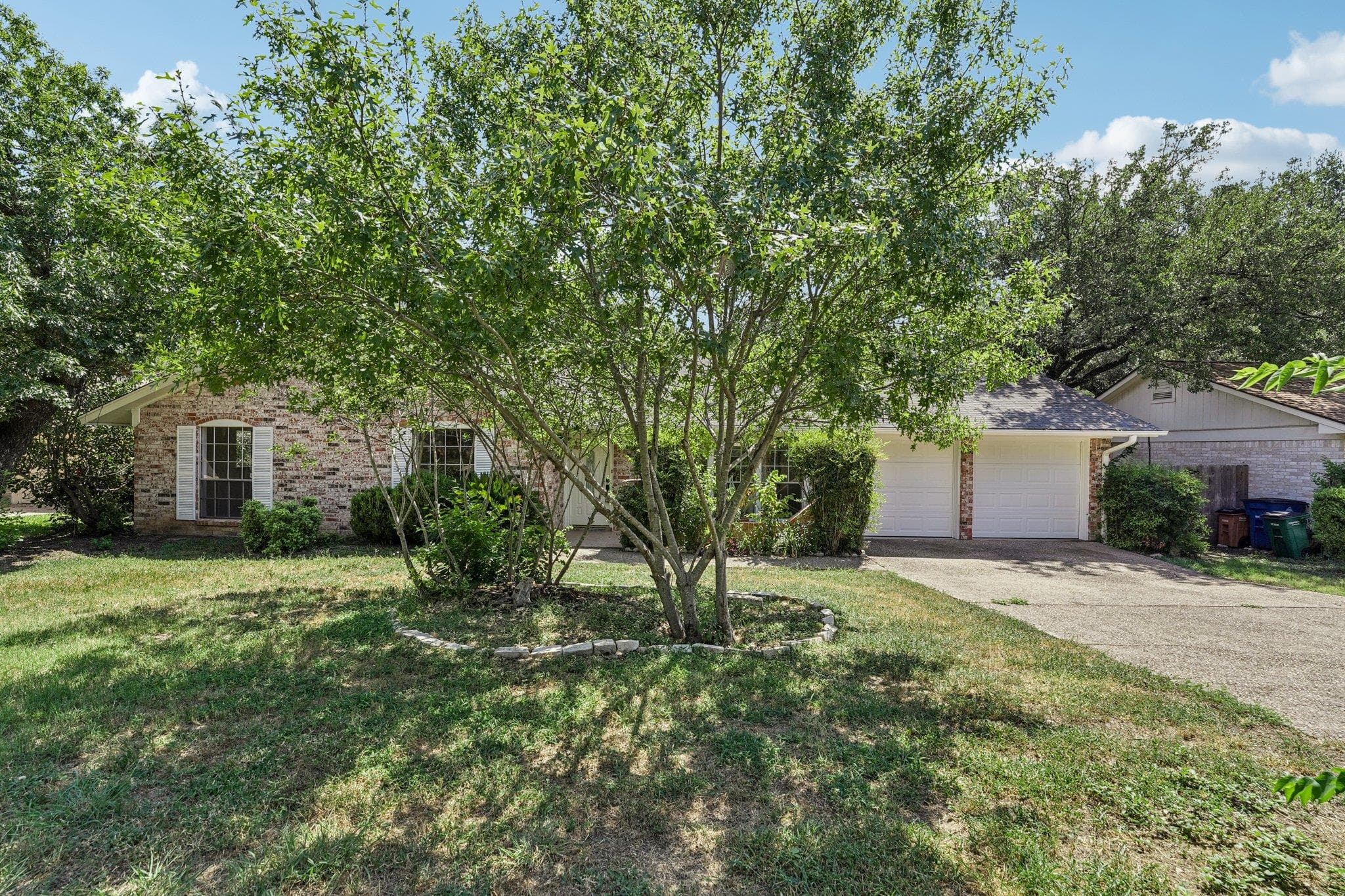 11307  Alhambra Dr