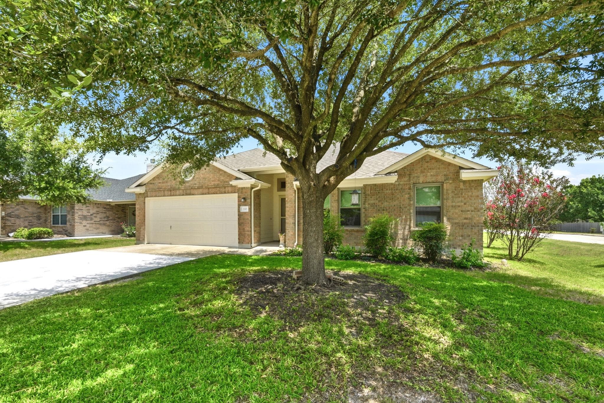 200  Gainer Dr
