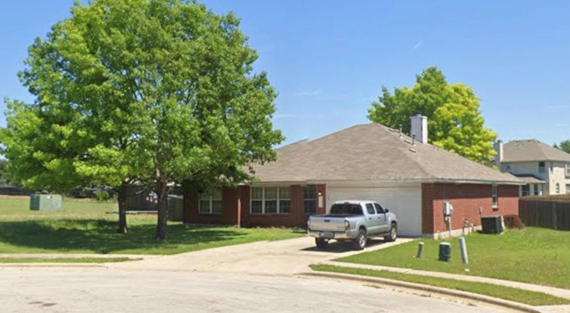 1313  Laurelleaf Dr