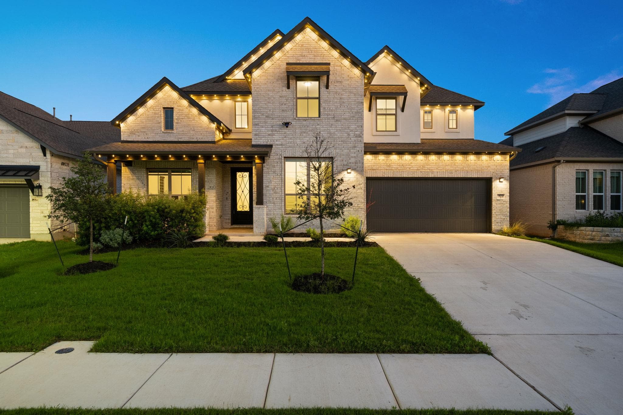 372  Hollister Dr