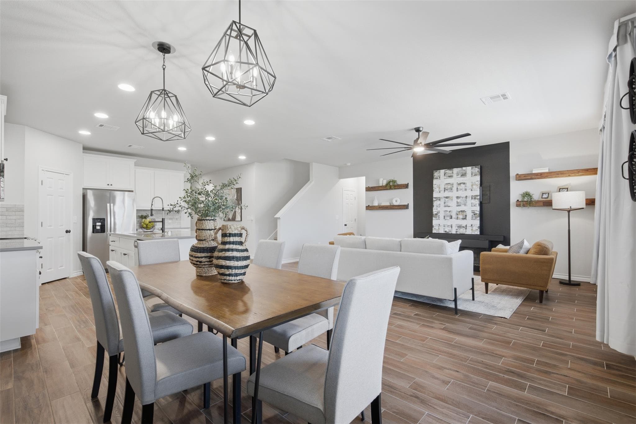 225  Capstone Rd
